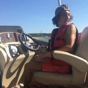 Meet your Posher, Juli